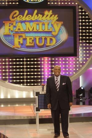 Watch Free Celebrity Family Feud (2008 )